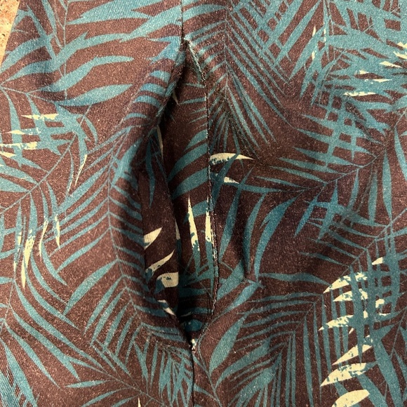 Women’s size, small jungle print dress - Picture 5 of 6